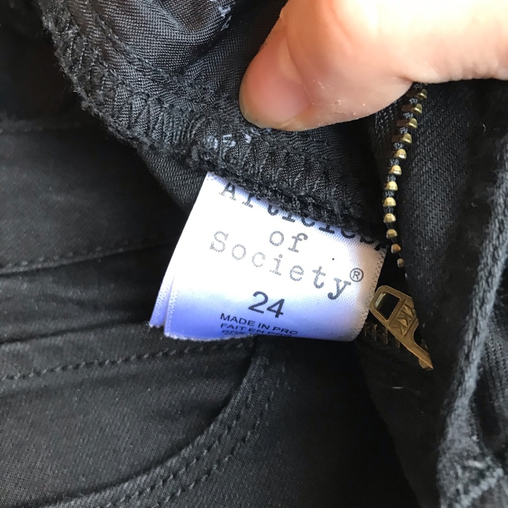 Articles of Society Black Distressed Skinny Jeans - Picture 5 of 5